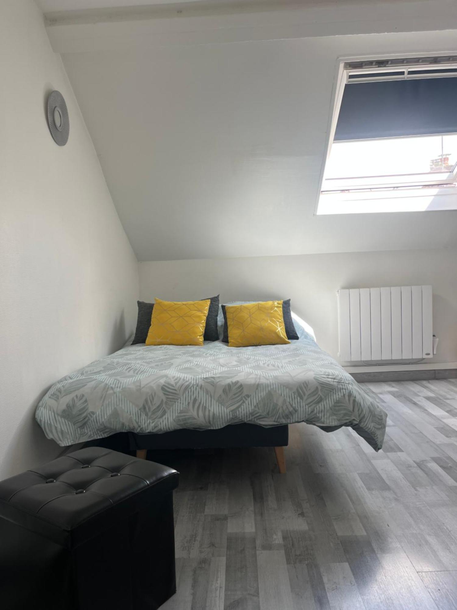 Studio / Chambre Calme Pres De L'Etang St Pierre. Amiens Exteriör bild
